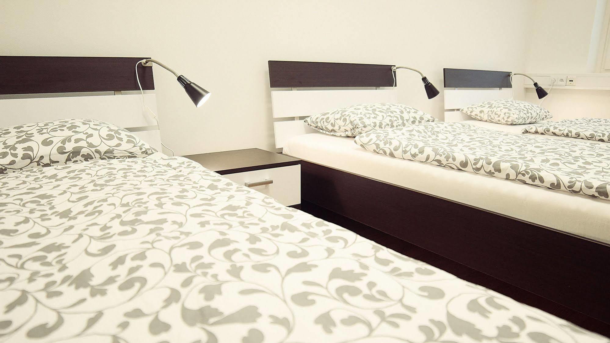 Hostel Folks Μπρατισλάβα Εξωτερικό φωτογραφία